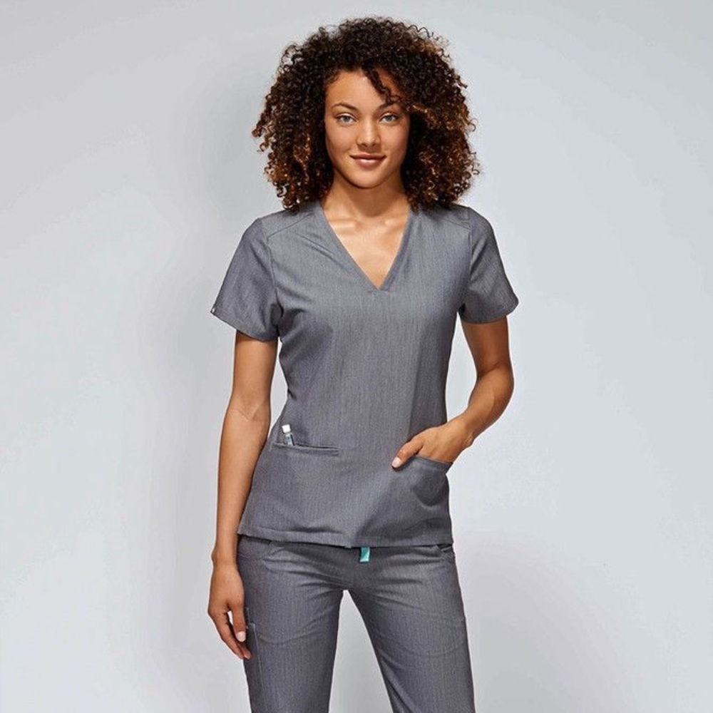 Figs Casma Three Pocket Scrub Top - Graphite